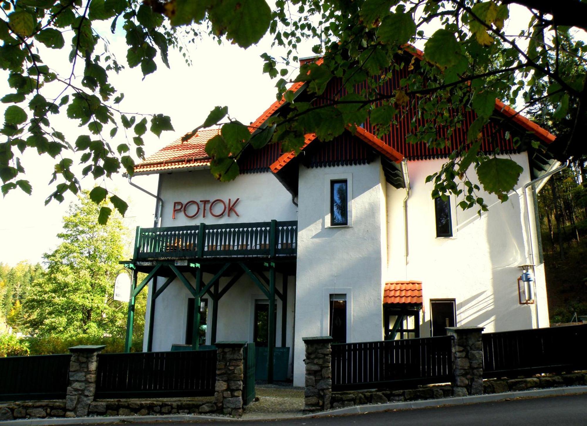 مبيت وإفطار كارباش Dom Potok المظهر الخارجي الصورة